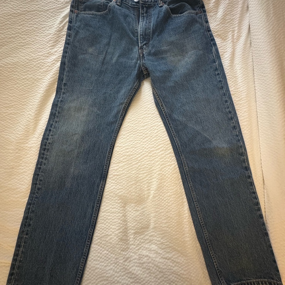 Levi's 505 Classic Blue Jeans 36x32 with Back Pockets - Picture 3 of 4